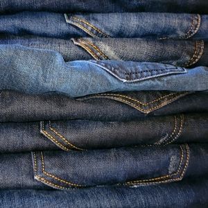 Men's authentic Diesel Jeans lot collection. 12 pairs.